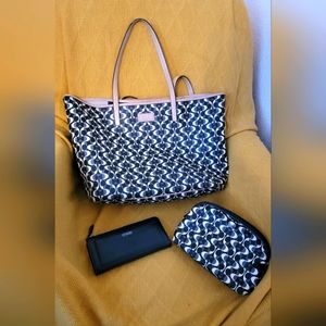 Coach set - large tote, makeup bag and large wallet